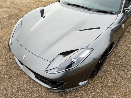 Ferrari 812 Superfast 29