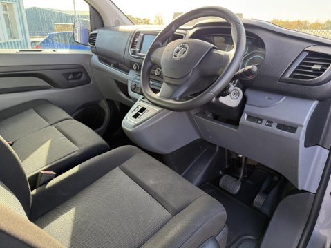Vauxhall Vivaro 3100 75kWh Dynamic Panel Van 6dr Electric Auto L1 H1 (7.4kW Charger) (136 p 2