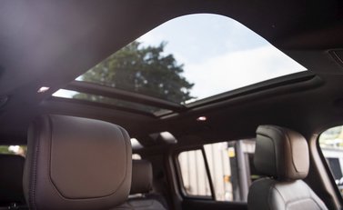 Land Rover Defender 110 X P400 13