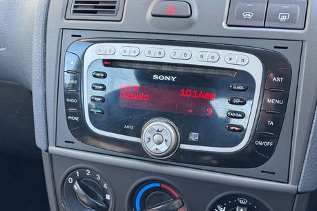 Ford Fiesta 1.25 Style Climate Hatchback 5dr Petrol Manual (142 g/km, 74 bhp) 11