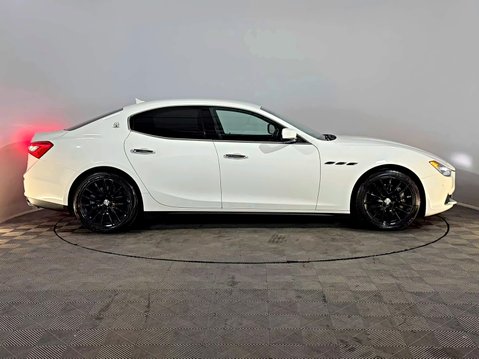 Maserati Ghibli DV6 5