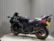 Kawasaki ZZR1400 2010 ONLY 30K STUNNING BIKE PANNIERS LONG MOT WARRANTY 1400CC 10