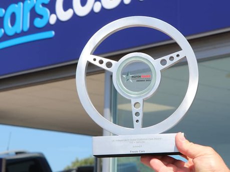 Frosts win Customer Care Award at the MotorTrader Independent Awards 2023