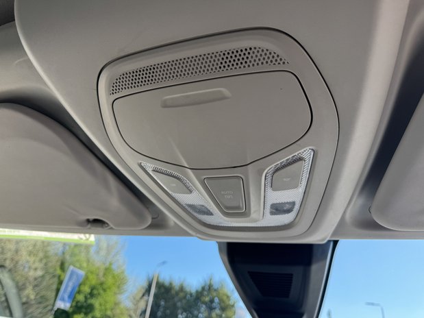 Maxus Deliver 9 LWB L3H2 Medium Roof LUX Air Con Alloys Camera Sensors SELECT 27
