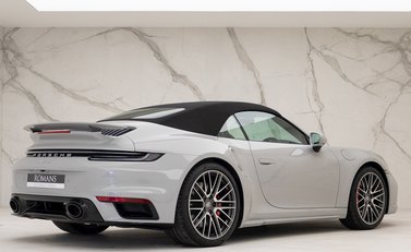 Porsche 911 Turbo Cabriolet (992) 8