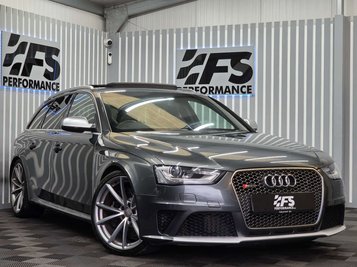 Audi RS4 4.2 FSI V8 Estate 5dr Petrol S Tronic quattro Euro 5 (450 ps)