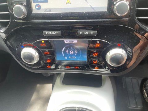 Nissan Juke 1.2 DIG-T N-Connecta Euro 6 (s/s) 5dr 23