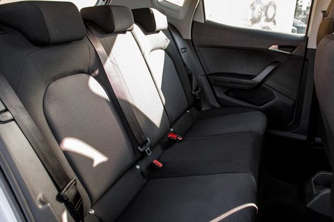 SEAT Arona TSI SE TECHNOLOGY 31