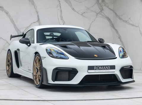 Porsche Cayman GT4 RS (718) 6