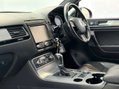 Volkswagen Touareg 3.0 Touareg V6 R-Line TDI BlueMotion Technology Auto 4WD 5dr 53