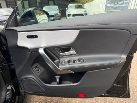 Mercedes-Benz CLA Class CLA 200 AMG LINE 34