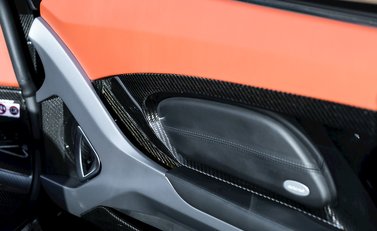 Porsche Carrera GT 22