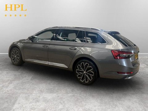 Skoda Superb 2.0 TDI Laurin & Klement Estate 5dr Diesel DSG Euro 6 (s/s) (200 ps) Air Co 5
