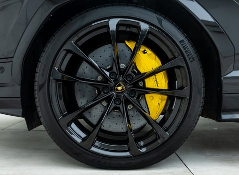 Lamborghini Urus S 26