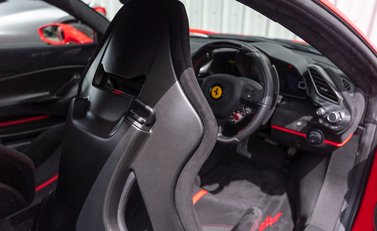 Ferrari 488 Pista 14