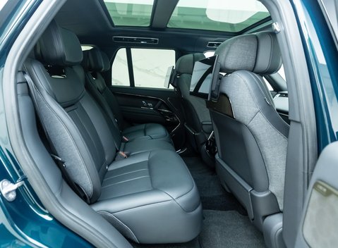 Land Rover Range Rover P530 SV 19