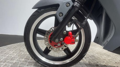 Sinnis Twist 2022 1K 50CC SCOOTER LEARNER BIKE NEW MOT SERVICED 36