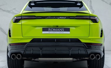 Lamborghini Urus PERFORMANTE 7