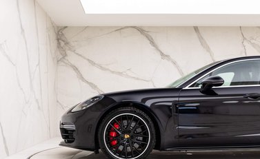 Porsche Panamera TURBO PDK 24