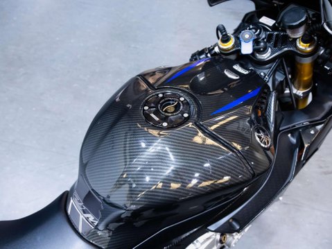Yamaha R1M 1000 Super Sports Petrol Manual (200 ps) 12