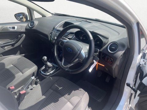 Ford Fiesta 1.0T EcoBoost Zetec Euro 6 (s/s) 5dr 13
