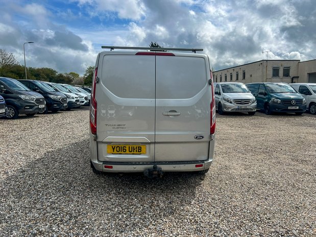 Ford Transit Custom LWB L2H1 Low Roof Limited 290 EURO 6 NO VAT 7
