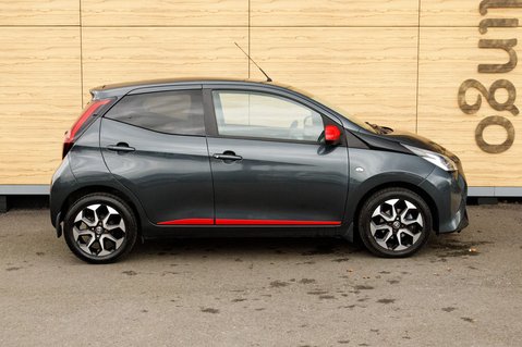 Toyota Aygo VVT-I X-TREND TSS 12