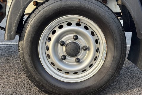 Ford Transit 350 Srw L2 Leader 130 ps Dropside Truck with Tail Lift 27