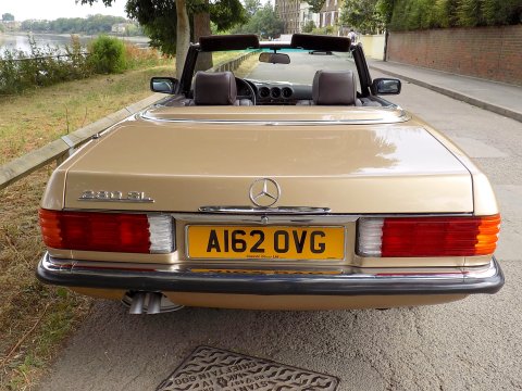 Mercedes-Benz R107 280 SL Sports - LHD 12