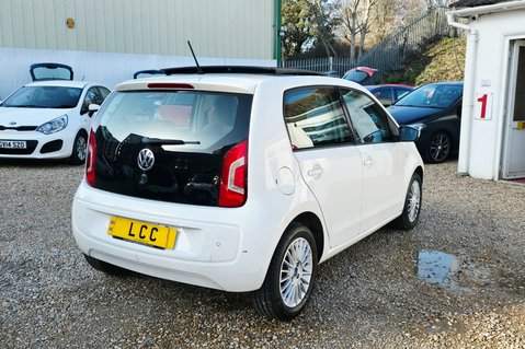 Volkswagen Up HIGH UP.. AUTOMATIC.. GLASS E/SUNROOF.10 MAIN DEALER SERVICES..ONE OWNER..  11