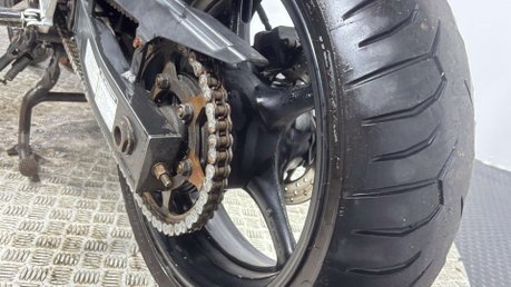 Yamaha FZ FAZER 2006 41K RUNNING COMMUTER PROJECT BIKE 600CC 19