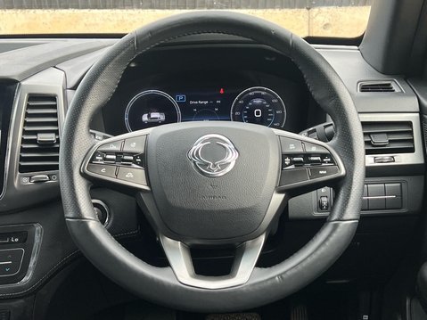 SsangYong Musso SARACEN 36