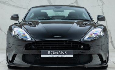 Aston Martin Vanquish S 4