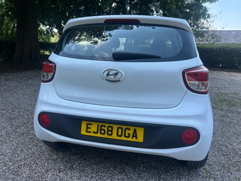 Hyundai i10 1.0 SE Euro 6 5dr 6