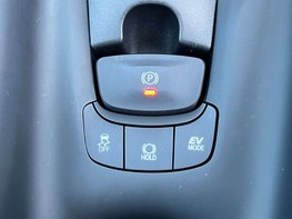 Toyota C-HR 1.8 C-HR Icon HEV CVT 5dr 47
