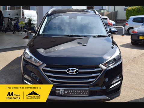 Hyundai TUCSON 1.7 Tucson SE Nav Blue Drive 2WD CRDi Semi-Auto 5dr 8