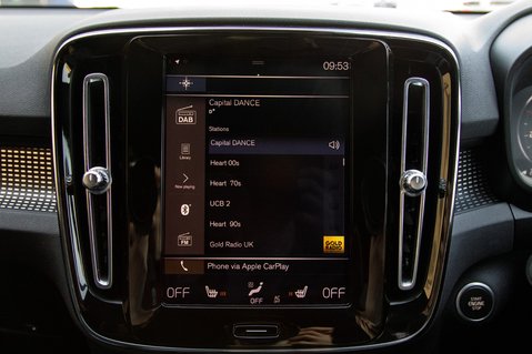 Volvo XC40 T4 R-DESIGN PRO 25