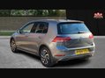 Volkswagen Golf MATCH TSI 5