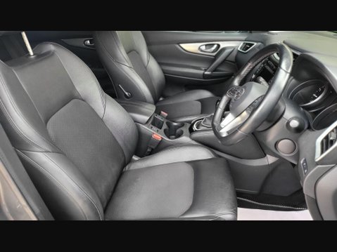 Nissan Qashqai DIG-T TEKNA DCT 16