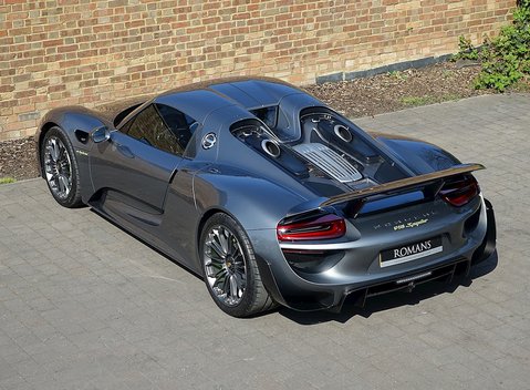 Porsche 918 Spyder 31