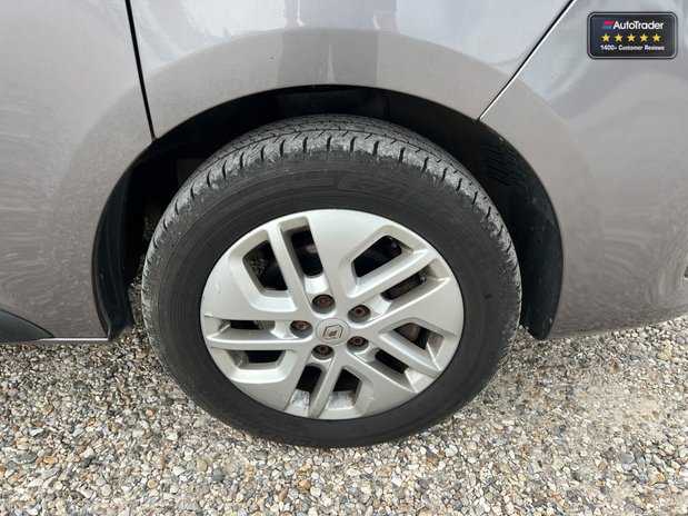 Renault Trafic LWB L2H1 Low Roof Leader LL30 Air Con Alloys Sensors Cam EURO 6 NO VAT 16