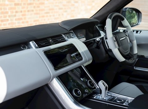 Land Rover Range Rover Sport 5.0 SVR 17