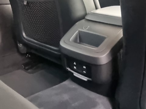 Volvo V60 D3 MOMENTUM Automatic Full Service Record 25