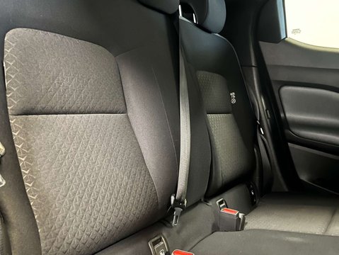 Nissan Juke 1.0 Juke N-Connecta DiG-T 5dr 26