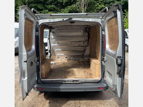 Renault Trafic 2.0 TD dCi SL27 Panel Van 4dr Diesel Manual L1 H1 (214 g/km, 90 bhp) 11