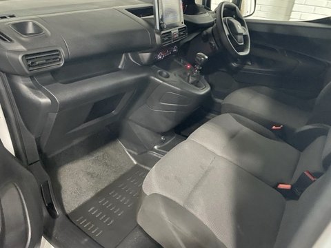 Peugeot Partner BLUEHDI PROFESSIONAL PREMIUM PLUS L1 12