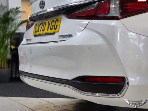 Lexus Es 2.5 300h Takumi E-CVT Euro 6 (s/s) 4dr 15