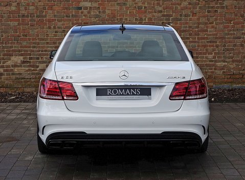 Mercedes-Benz E Class AMG 18