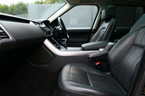 Land Rover Range Rover Sport 2.0 Range Rover Sport HSE Dynamic P400e Auto 4WD 5dr 28