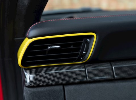 Porsche 911 (991.2) GT3 24